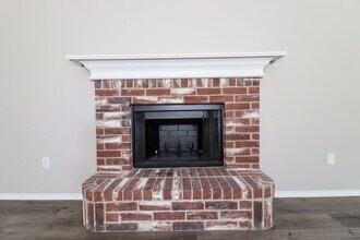 1213 Misty Meadow Dr in Midlothian, TX - Building Photo - Building Photo