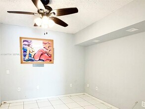 673 W 60th St in Hialeah, FL - Building Photo - Building Photo