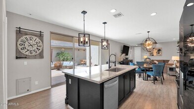 14884 W Pershing St in Surprise, AZ - Building Photo - Building Photo