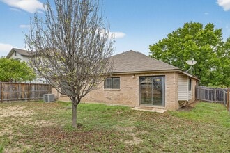 10526 Bluegrass Pond in San Antonio, TX - Building Photo - Building Photo