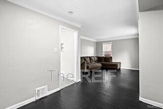20045 Greenlawn St in Detroit, MI - Building Photo - Building Photo