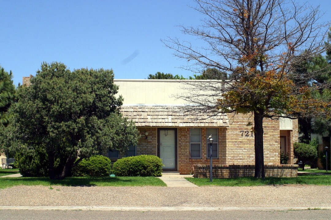 721 Laurelwood Dr in Clovis, NM - Building Photo