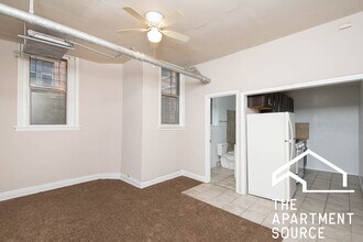 1371 W Estes Ave in Chicago, IL - Foto de edificio - Building Photo