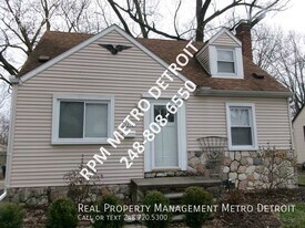 3912 Thomas Ave in Berkley, MI - Building Photo
