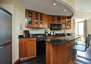 160 Central Park S in New York, NY - Building Photo - Building Photo
