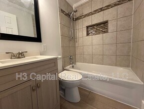 3045 Dale Ave in Granite City, IL - Building Photo - Building Photo