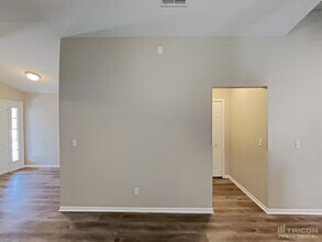 154 Dakota Ave in Groveland, FL - Building Photo - Building Photo