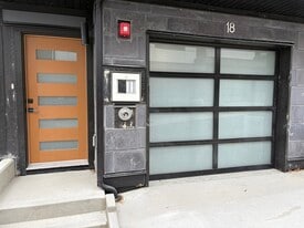 1980 Upper Sundance Dr in West Kelowna, BC - Building Photo