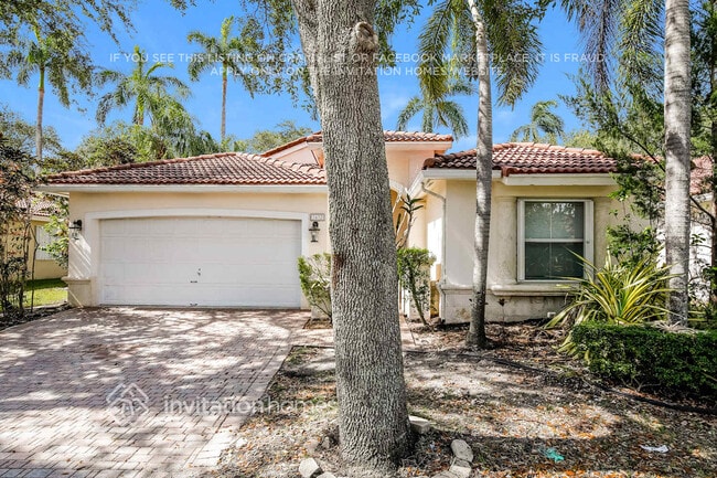 property at 3432 SW 51st St
