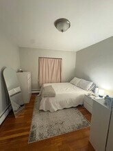 59 Selkirk Rd in Boston, MA - Foto de edificio - Building Photo
