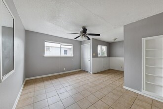 3906 Video St in Dickinson, TX - Building Photo - Building Photo