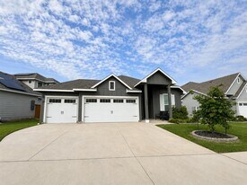 133 Camino Verde in San Marcos, TX - Building Photo