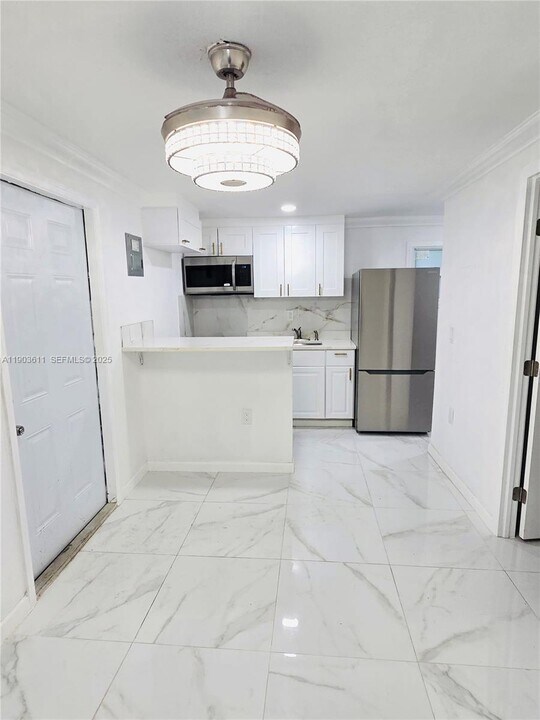 730 NW 177th Terrace in Miami, FL - Building Photo