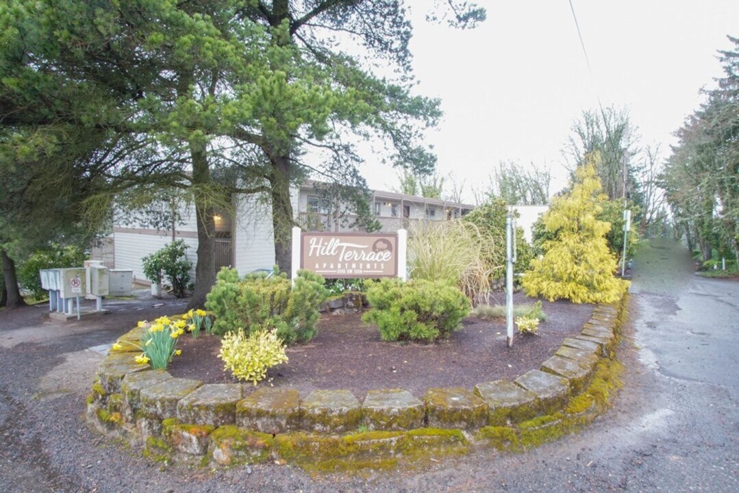 3110 SW 13th Ave in Portland, OR - Foto de edificio