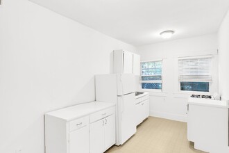 Wilbur in Birmingham, AL - Building Photo - Interior Photo