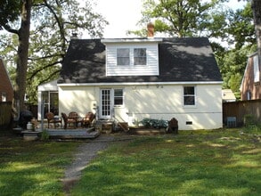 5217 Forest Hill Ave in Richmond, VA - Foto de edificio - Building Photo