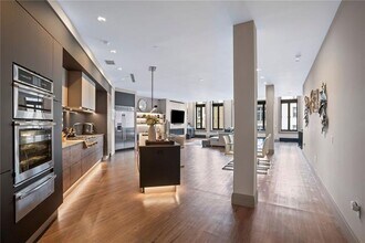 824 Liberty Ave in Pittsburgh, PA - Building Photo - Building Photo