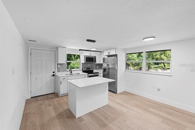 1011 W 16th St in Sanford, FL - Building Photo - Building Photo