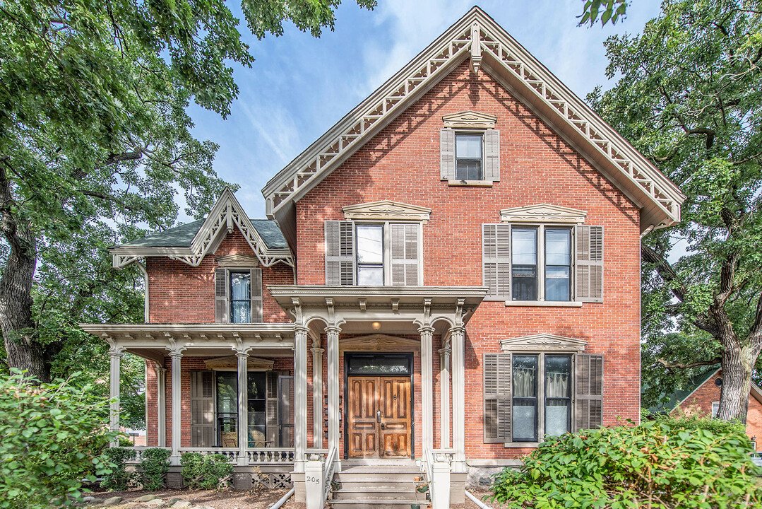 Alonzo Palmer House in Ann Arbor, MI - Building Photo