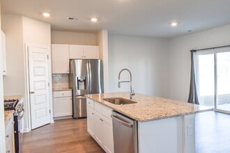 1057 Saltgrass Way in Myrtle Beach, SC - Building Photo - Building Photo