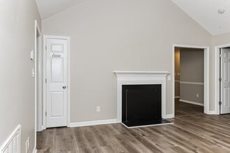 3007 Brittany Dr in Clayton, NC - Building Photo - Building Photo