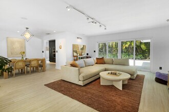 6630 NE 21st Ave in Fort Lauderdale, FL - Building Photo - Building Photo