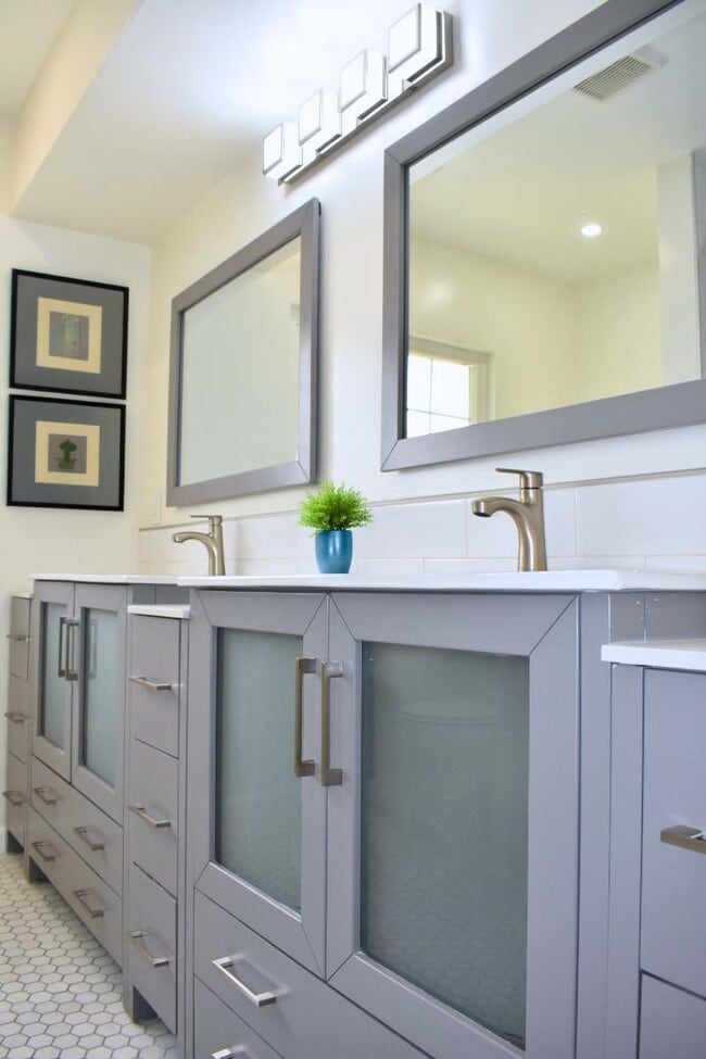 9115 Encina Ave in Fontana, CA - Building Photo - Building Photo