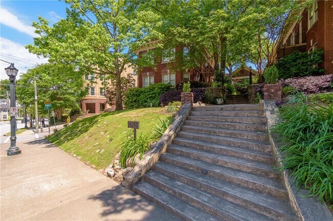 property at 1015 Piedmont Ave NE