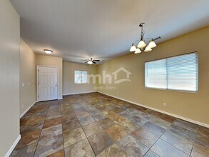 9318 N 186th Ln in Waddell, AZ - Foto de edificio - Building Photo