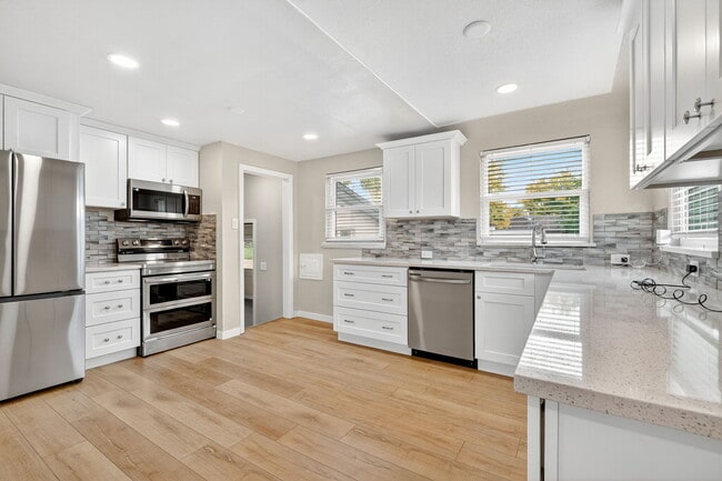 3590 N Glencoe St in Denver, CO - Building Photo - Building Photo