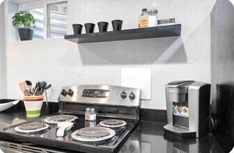 4787 S Zang Way in Morrison, CO - Building Photo - Building Photo