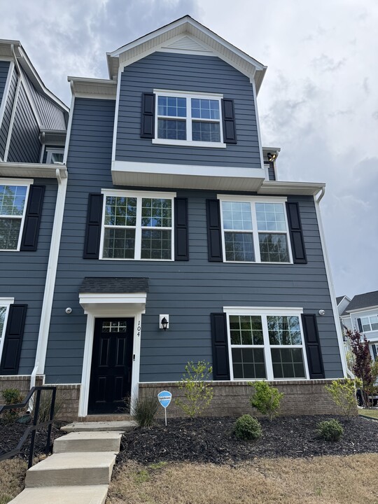 104 August Ln in Stallings, NC - Building Photo