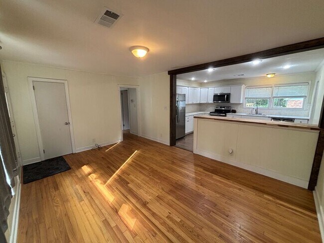 816 Savage Rd in Charleston, SC - Building Photo - Building Photo