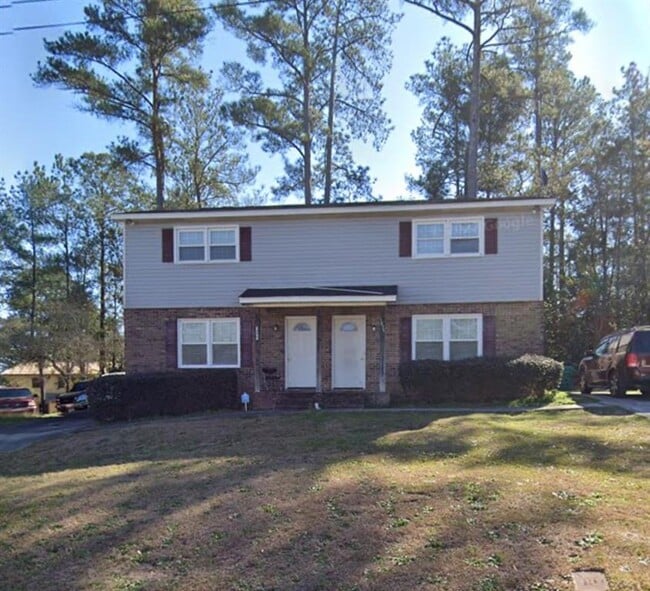 property at 1875 Crestview Dr