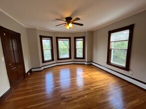 262 Walnut St in Manchester, NH - Building Photo - Building Photo