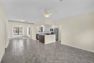 2221 SW 67th Ave in Miramar, FL - Building Photo - Building Photo