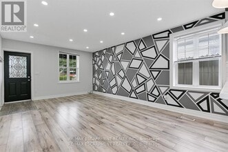 54 Craigmiller Ave in Hamilton, ON - Building Photo - Building Photo