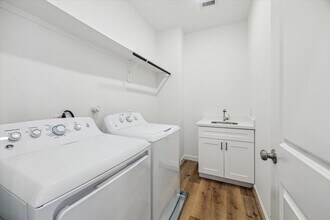 2333 Hoskins Dr in Houston, TX - Foto de edificio - Building Photo