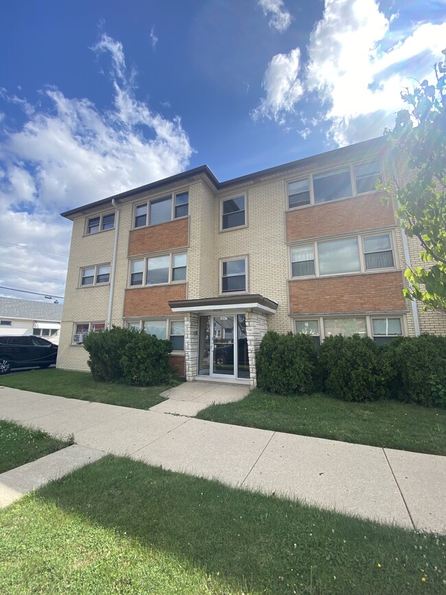 property at 2807 N McVicker Ave