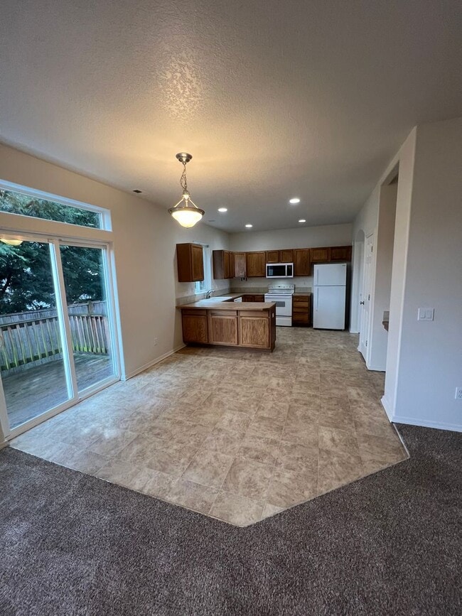 property at 685 Murin St