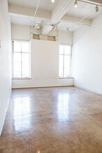 409 W Olympic Blvd in Los Angeles, CA - Building Photo - Building Photo