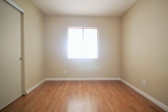 5055 Arvada Way, Unit Arvada in Las Vegas, NV - Building Photo - Building Photo