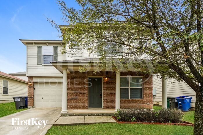 118 Cindy Lou Dr in San Antonio, TX - Building Photo