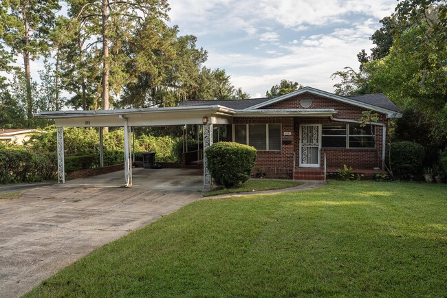 213 Barbourville Dr in Tallahassee, FL - Building Photo - Building Photo