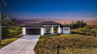 2709 58th St W in Lehigh Acres, FL - Building Photo