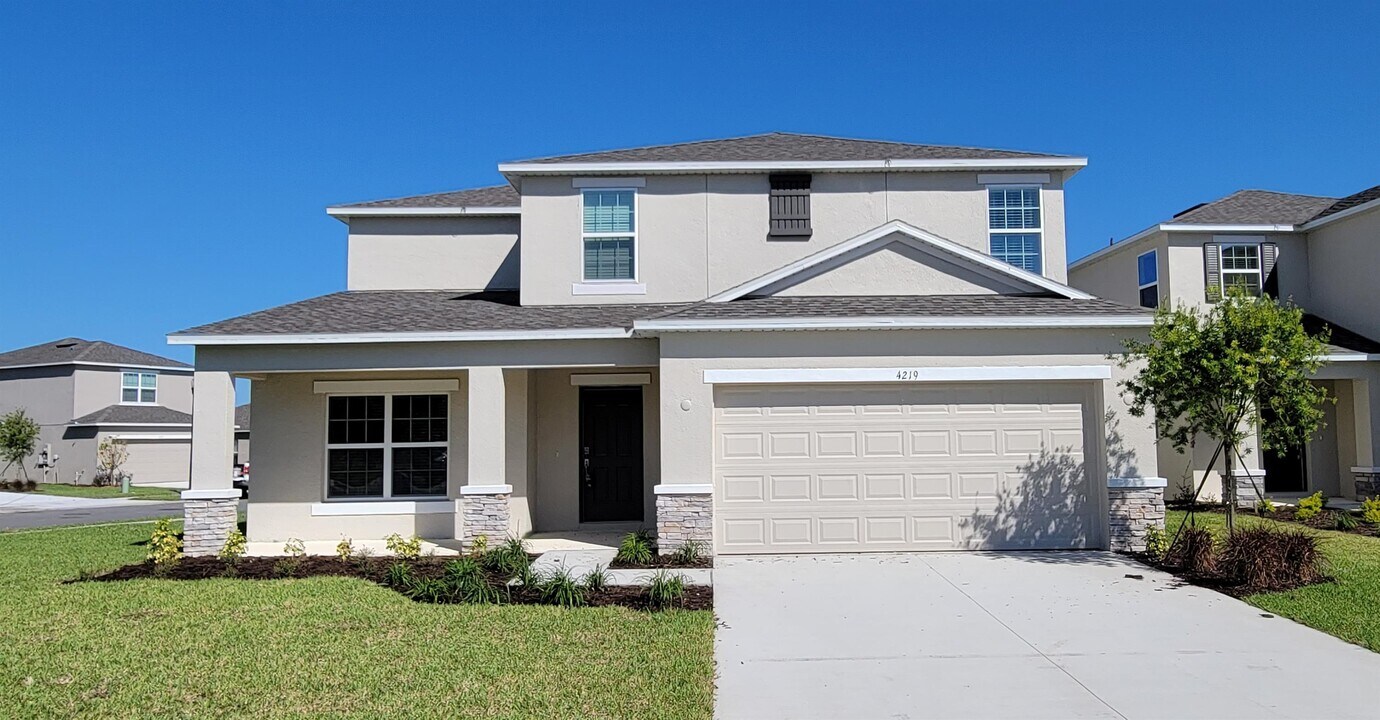 4219 Southern Vis Lp in St. Cloud, FL - Building Photo