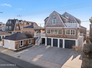 409 East Ave in Bay Head, NJ - Building Photo - Building Photo