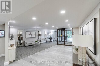 1230-1230 Marlborough Ct in Oakville, ON - Building Photo - Building Photo