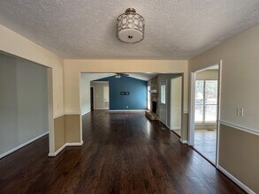 5508 Deep Hollow Ct in Fayetteville, NC - Building Photo - Building Photo