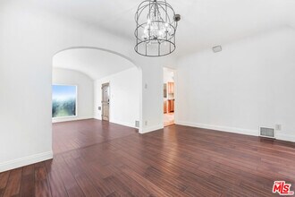 2315 Cochran Ave in Los Angeles, CA - Building Photo - Building Photo